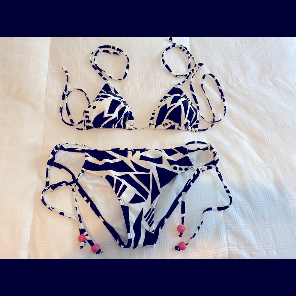 Bear Black/White Bikini Top and Bottom Set